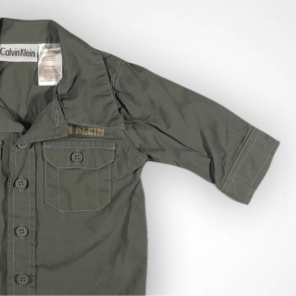 Calvin Klein Army Green Button Down  Shirt - Picture 2 of 5